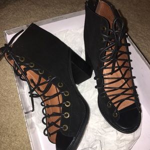 Jeffrey Campbell Cors lace up ankle boot